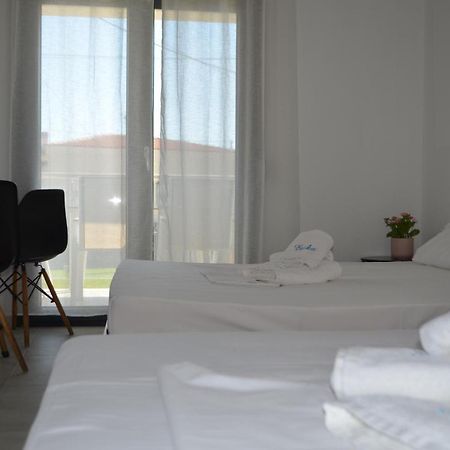 Erika Boutique Apartments Нікіті Екстер'єр фото